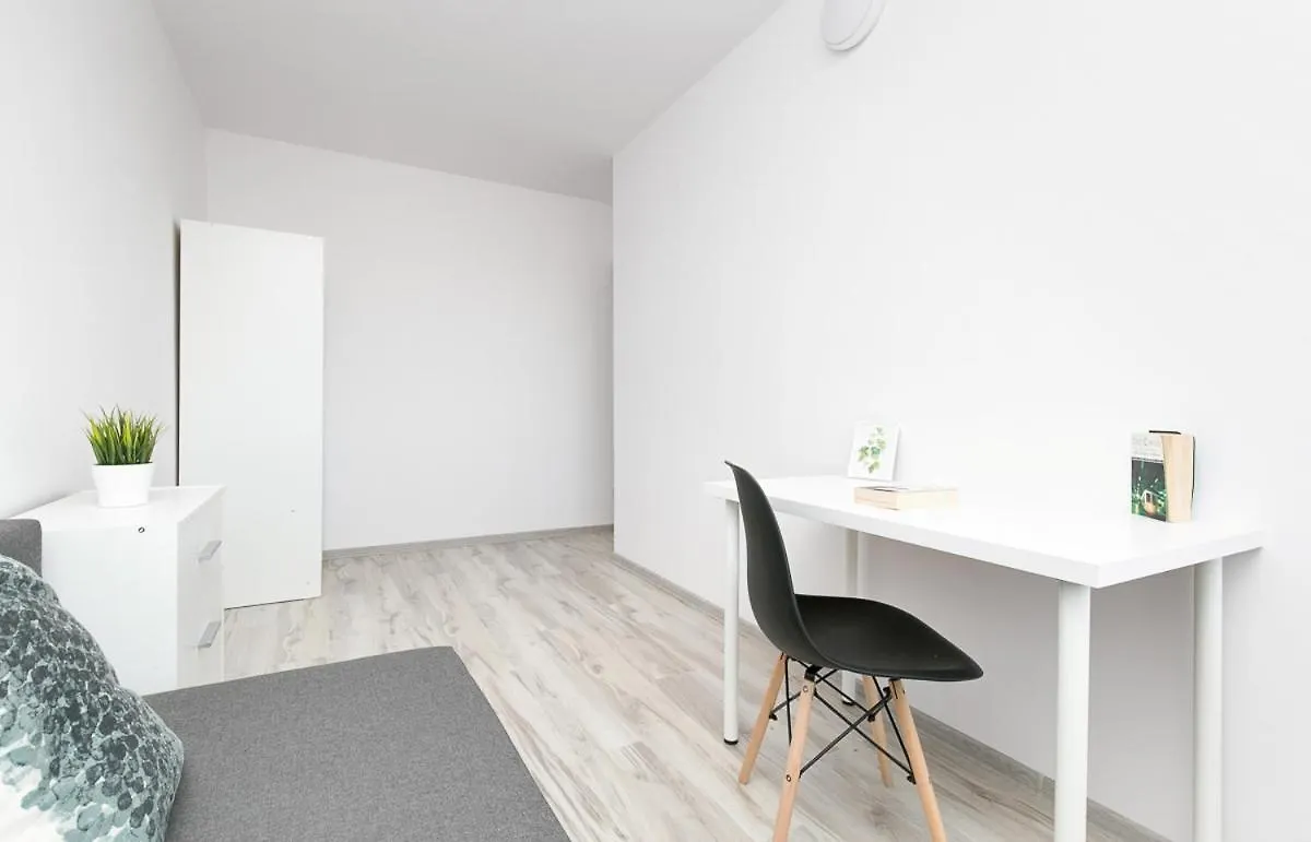 גדנסק Rooms4Less פולין