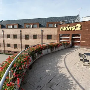 Twins Ii Warszawa